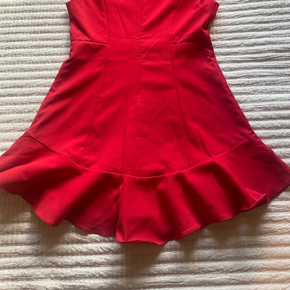 NWT, never worn, lined, Red Dress - Picture 4 of 6